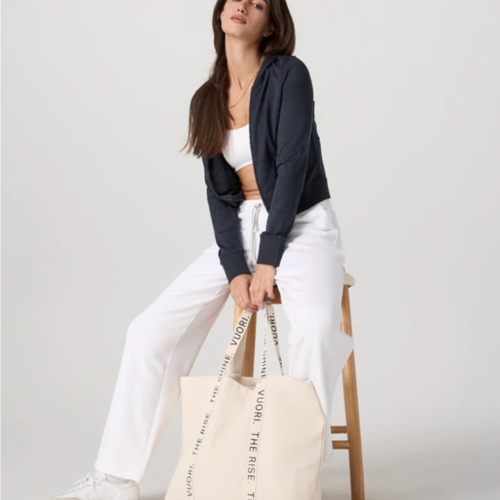 Vuori Canvas Tote